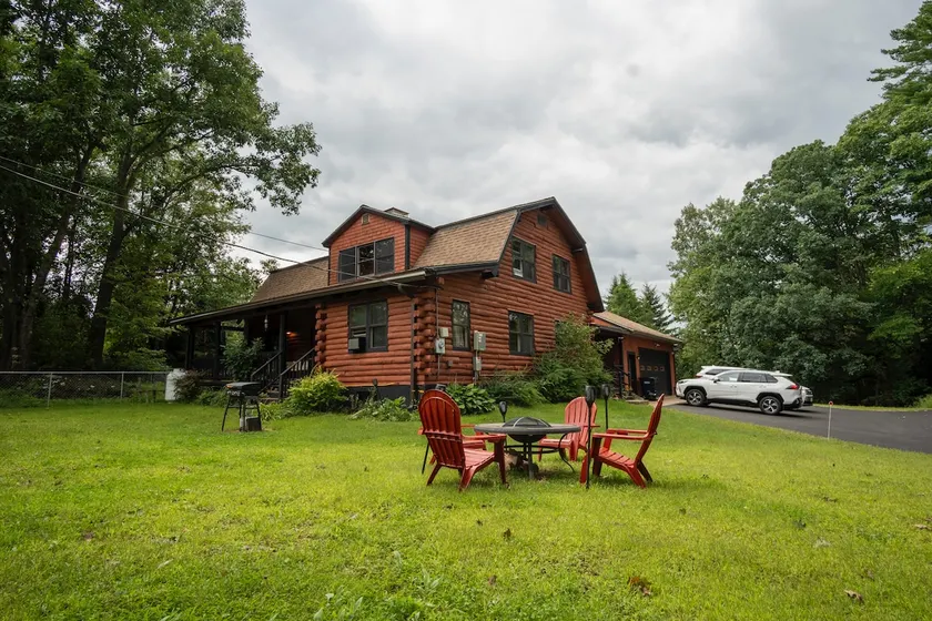 Cozy Log Cabin- W Fireplace - Image 1