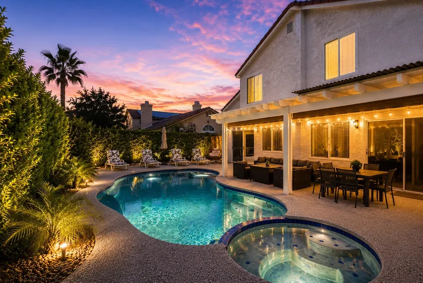 SantaFe Desert Oasis: Saltwater Pool, EV Charger, Near Coachella & Tennis Garden - Image 1