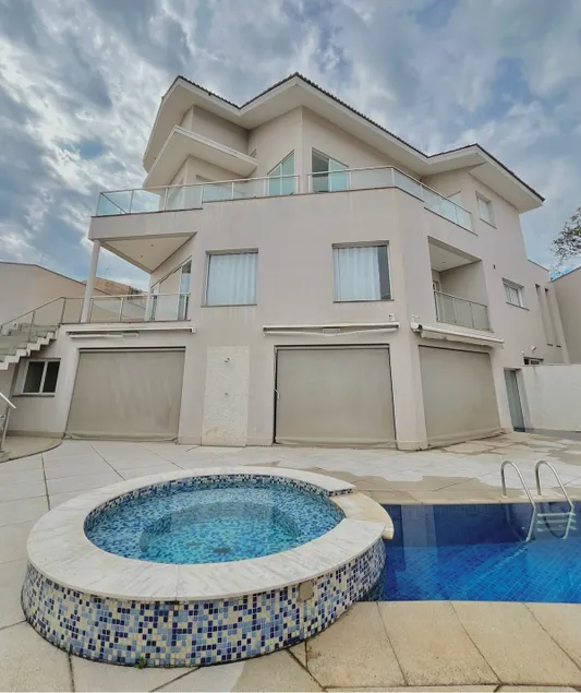 Luxury Dawn House in the center - Image 1