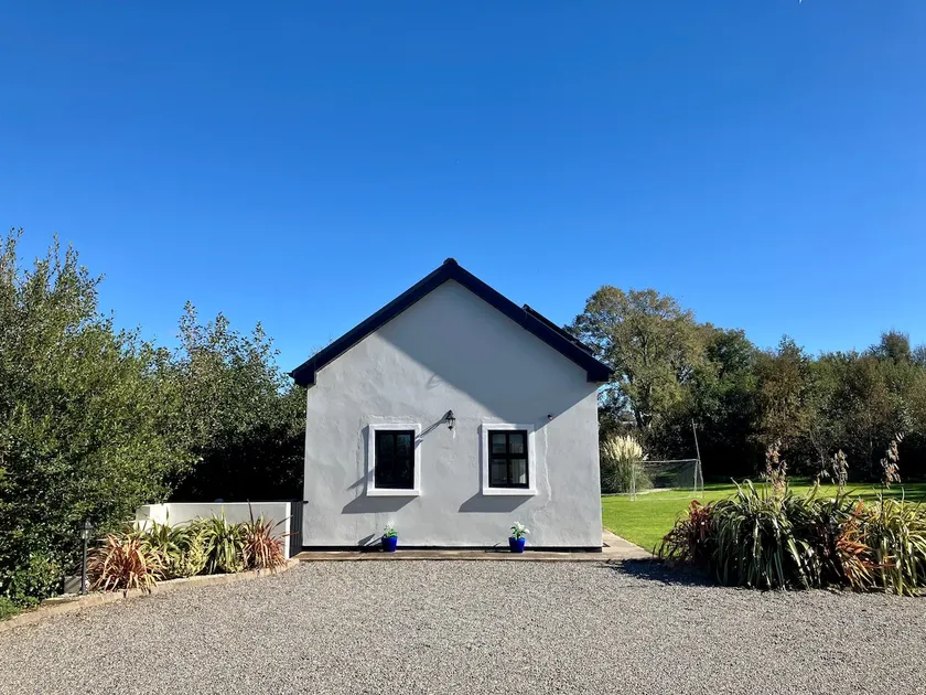 Newly Built, Modern 2 Bedroom House. - Image 1