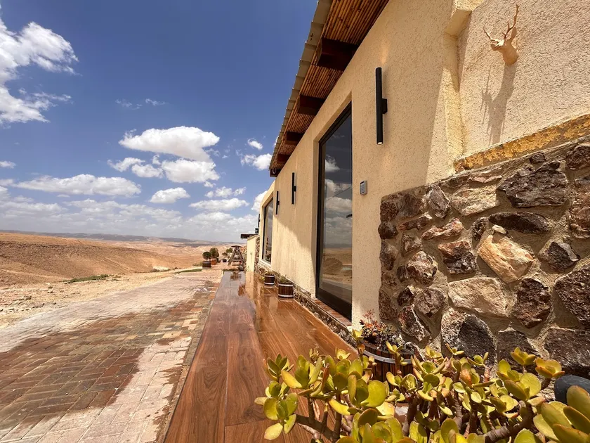 Desert Pearl Arad - Image 1