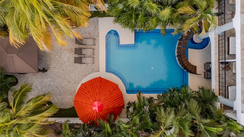 Private Villa 5BR, Large groups Close to the Beach - Image 1