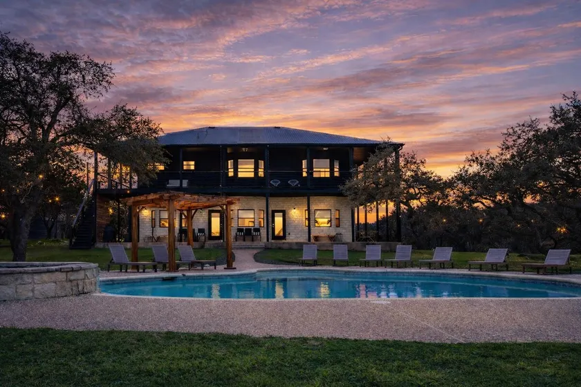 Amazing VIEW•Pickleball•Pool•Spa•Goats & Fire pit! - Image 1