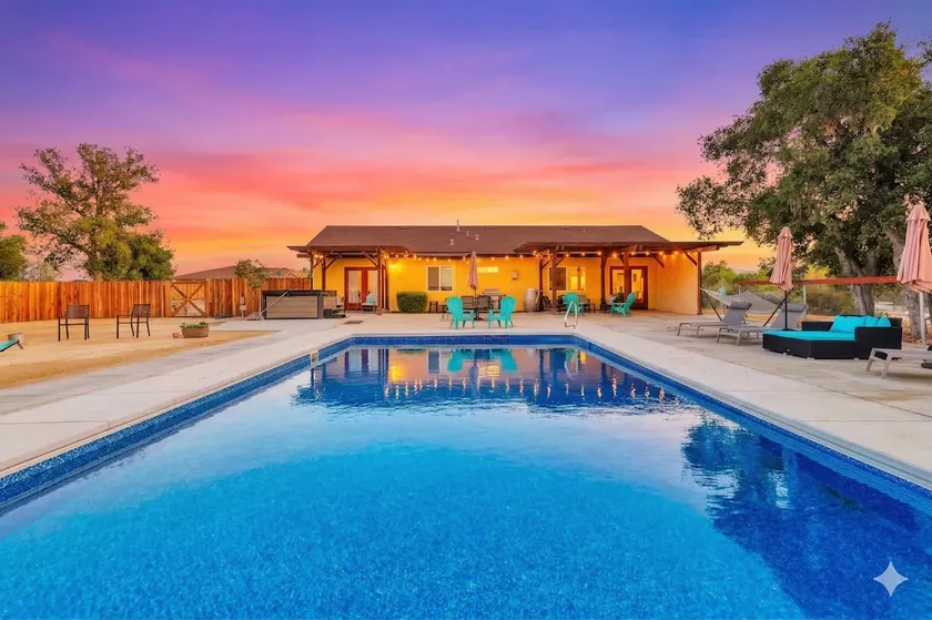 Pool+Hot Tub+Outdoor Living - Image 1