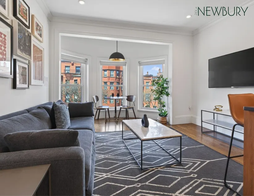 Thatch™ Newbury | One Bedroom | Apt #3 - Image 1