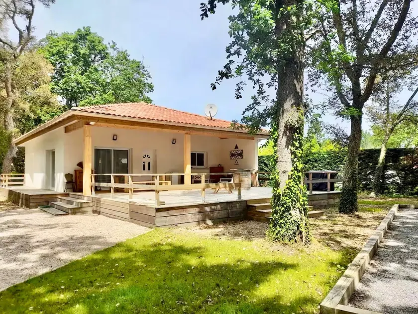 Landes house • Terrace 70 m² • Enclosed garden • Pétanque - Image 1