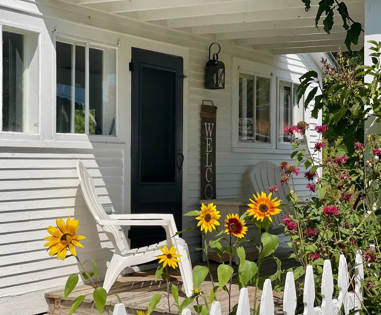 Vermont Country Cottage (Near Village) - Image 1