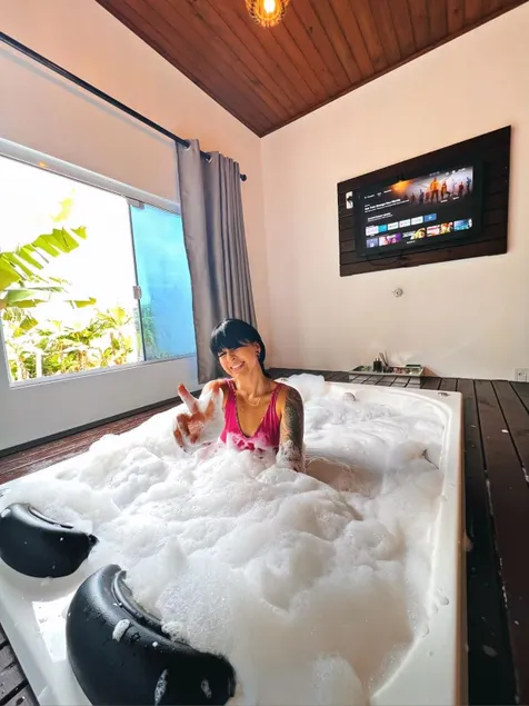 Country House with Bathtub and Fireplace - Image 1