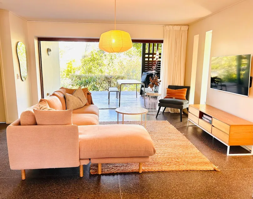 Cosy Apartment at North Shore Village Twin Waters - Private Garden - 2 Min Walk to Beach & River - Image 1