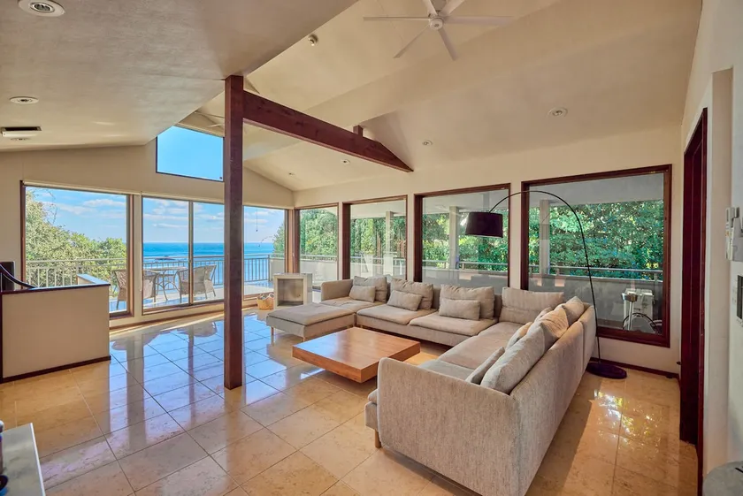 Entire Private Villa with Ocean Front View, 5 Bedrooms [Sleeps up to 14] - Image 1