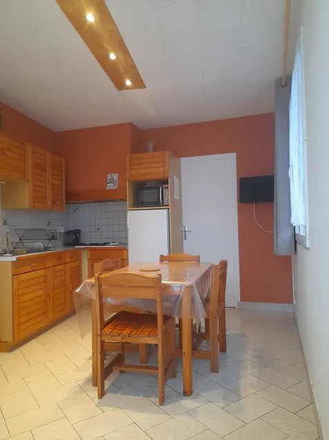 Apartment ”Le Puy de Baladou” Murol Sancy - Image 1