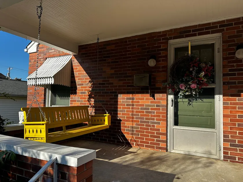 Historic Downtown Corbin, KY / KFC/ Extended Stay - Image 1