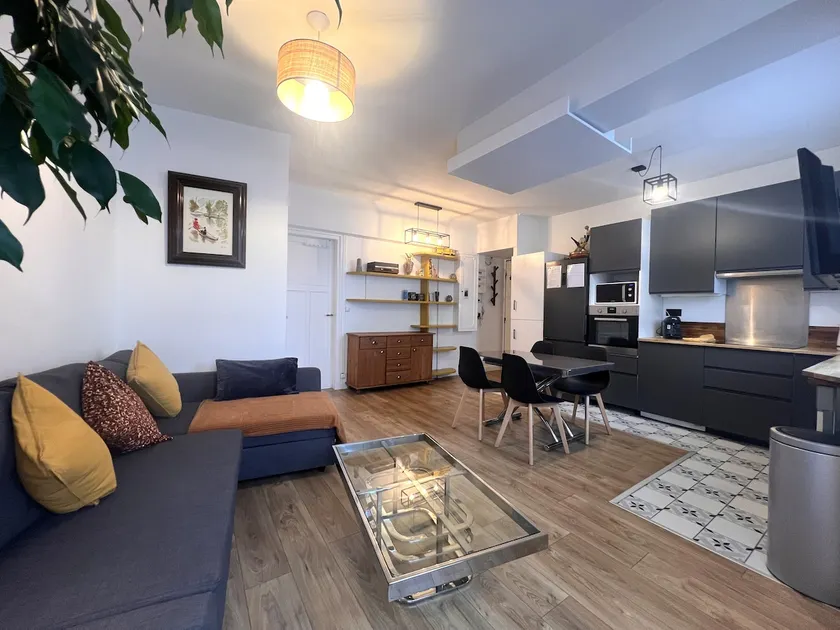 Between Paris and Disneyland, nice 2 rooms + terrace - Image 1