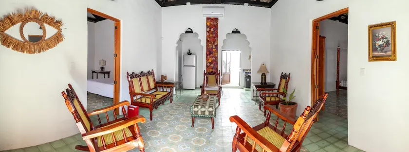 Hammock House - Image 1