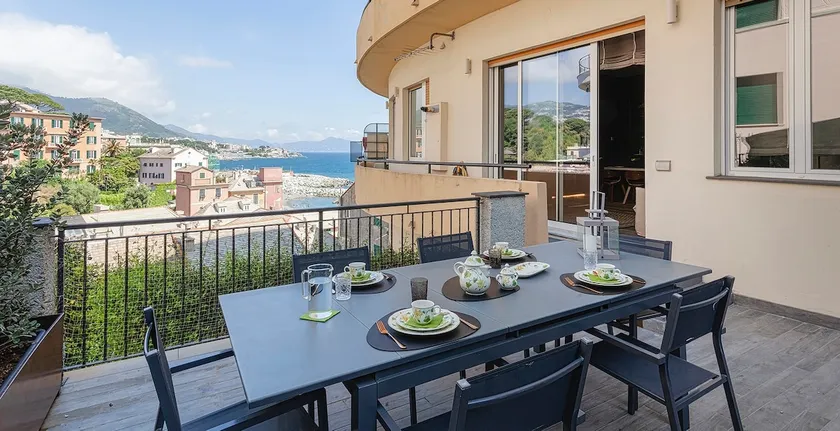 Luxury Sea View Genoa - Image 1