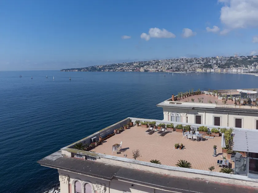 Rooftop in front of the Castle - Image 1