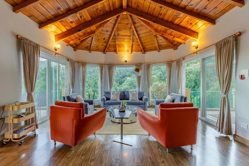 NODO Luxury hill chalet w/ view of reserve forest - Image 1
