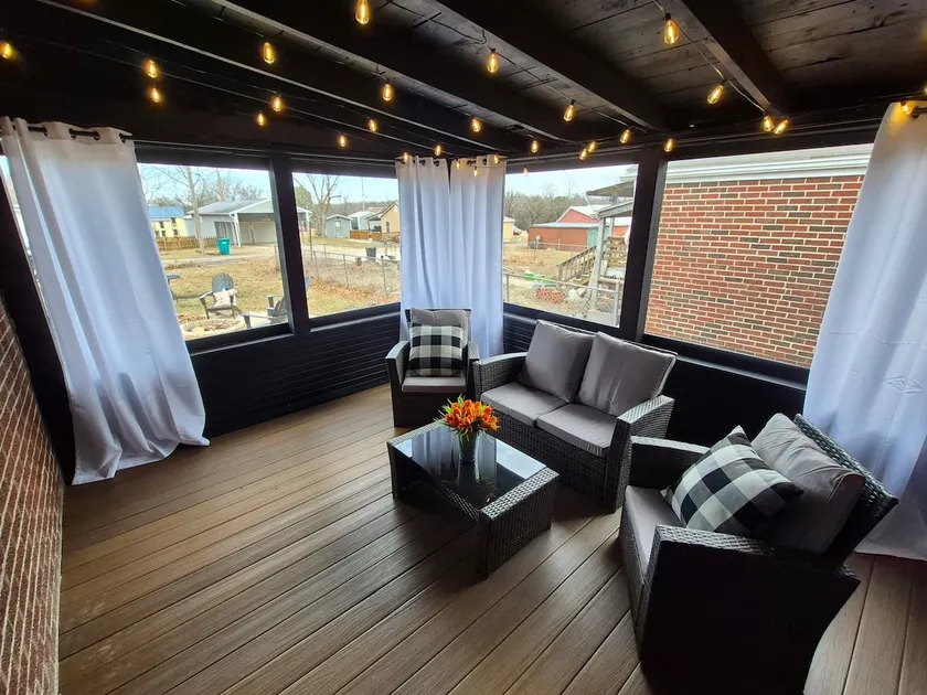 Cozy Rosebud Retreat with Modern Comforts! - Image 1