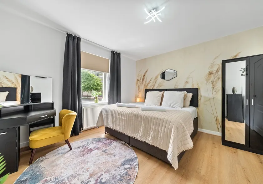 Back'o'Barns Apartment by Klass Living Hamilton - Image 1