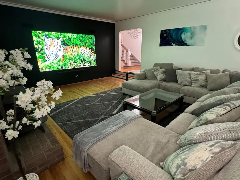 Marine Oasis, Elite Entertainment, Comfort, Arcade - Image 1
