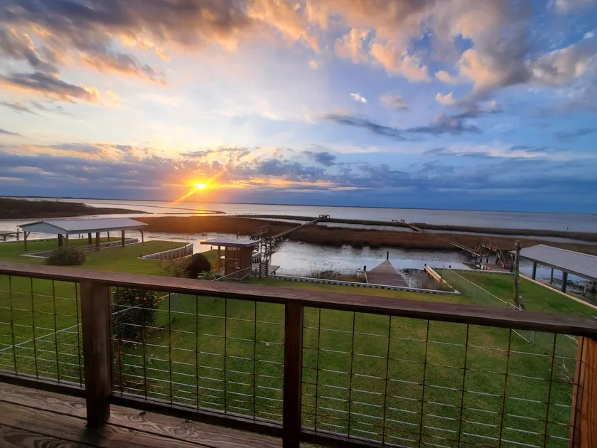 Little Coastal Cabin in Palacios, TX - Image 1