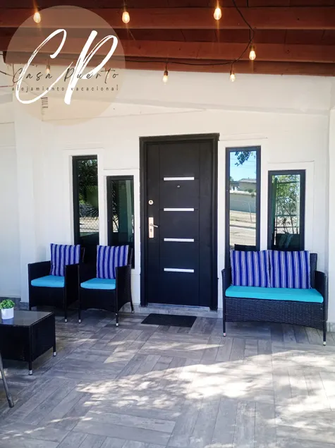 Casa Puerto is 2 minutes from the beach and pier - Image 1