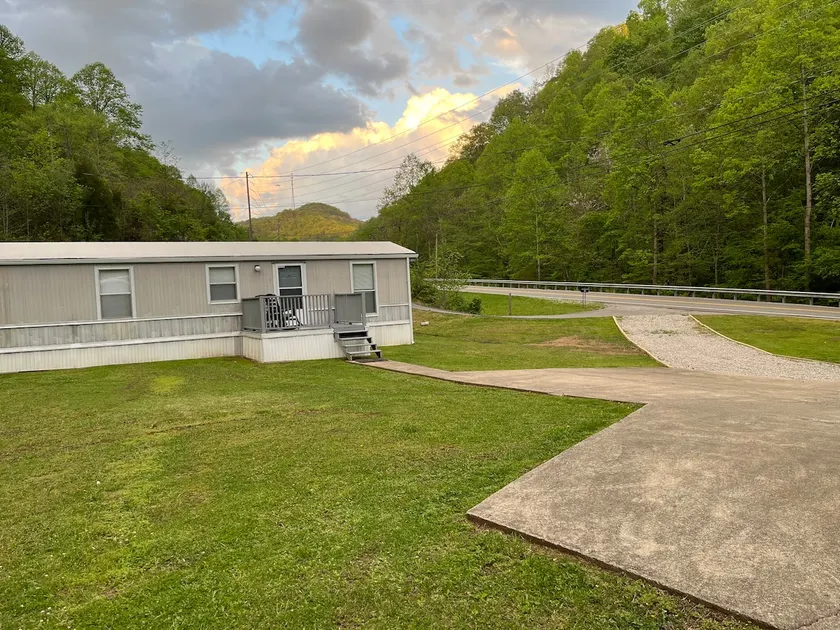 Side By Side Lodging - Image 1