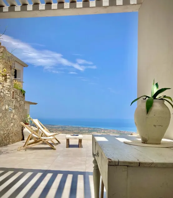 Studio apartment with a Terrace overlooking the Gulf - Lt - Image 1