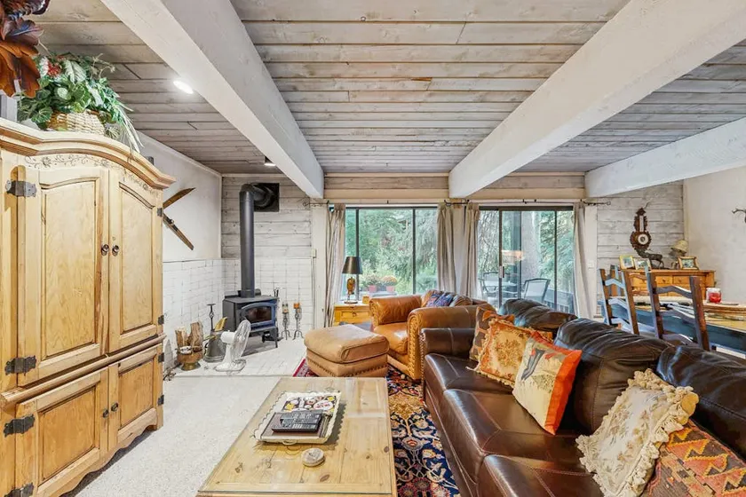 Lovely 2BR Waterview | Deck | Fireplace | W/D - Image 1