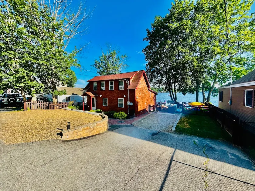 Little Lake House, the Bungalow - Image 1