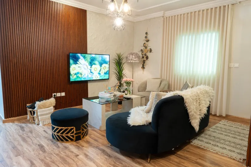 luxury apartments - Image 1