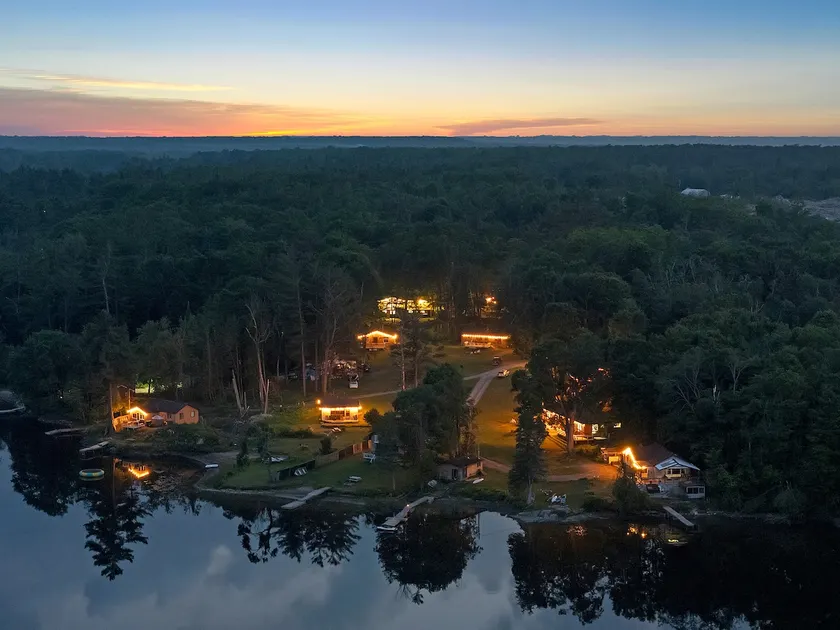 Kawartha Lakes Waterfront Cottage - Image 1