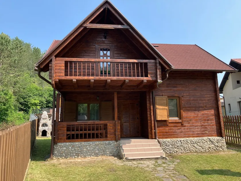 Hoia-Baciu Lodge | Untold - Image 1