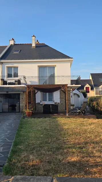 La Villa Reina - Image 1