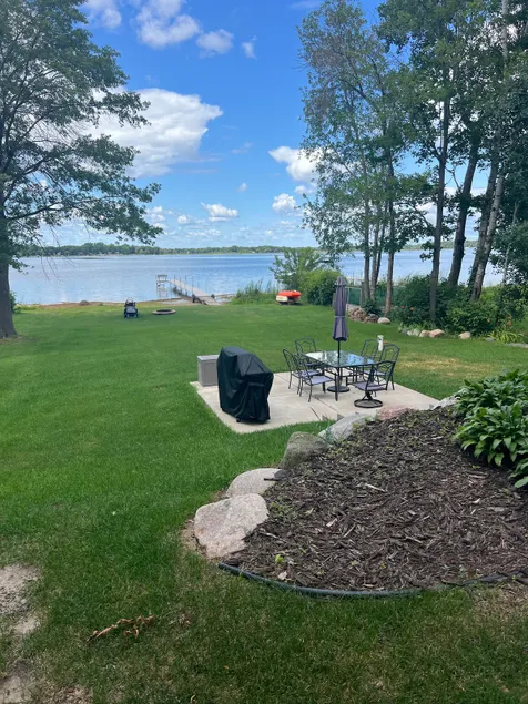 Escape to the lake - Minutes from Blaine - Image 1