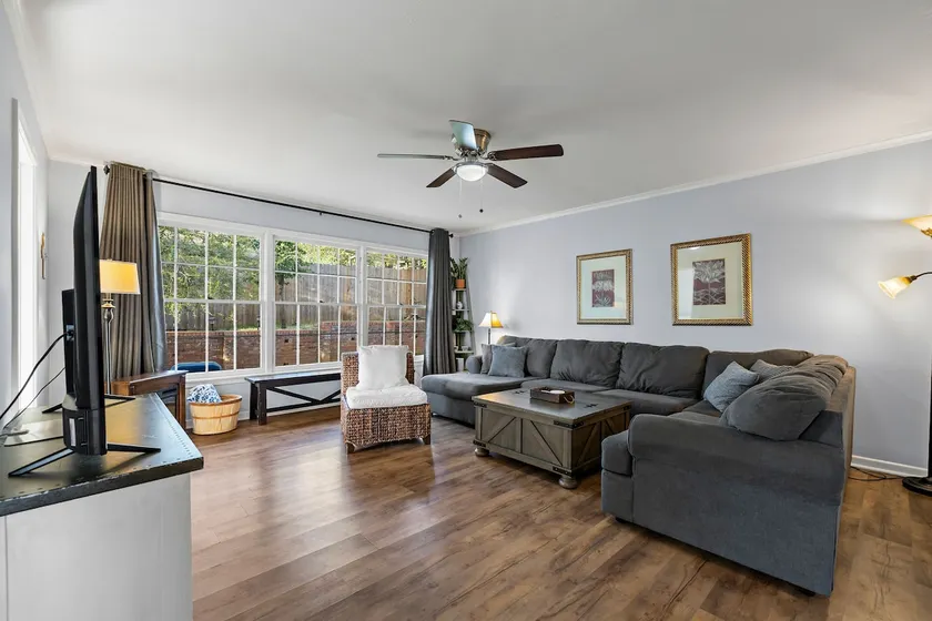Sweet Tea & Magnolia-Quiet, Beautiful, Convenient - Image 1