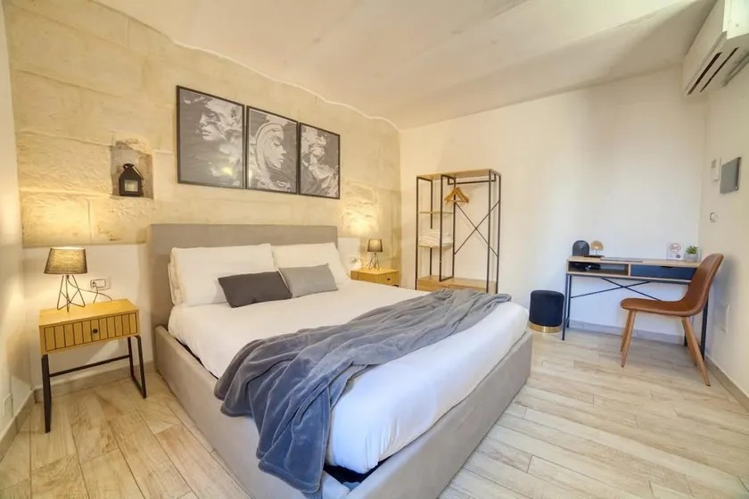 [SASSARI]★ ★ ★ ★ ★House with Wi-Fi and Netflix Downtown - Image 1