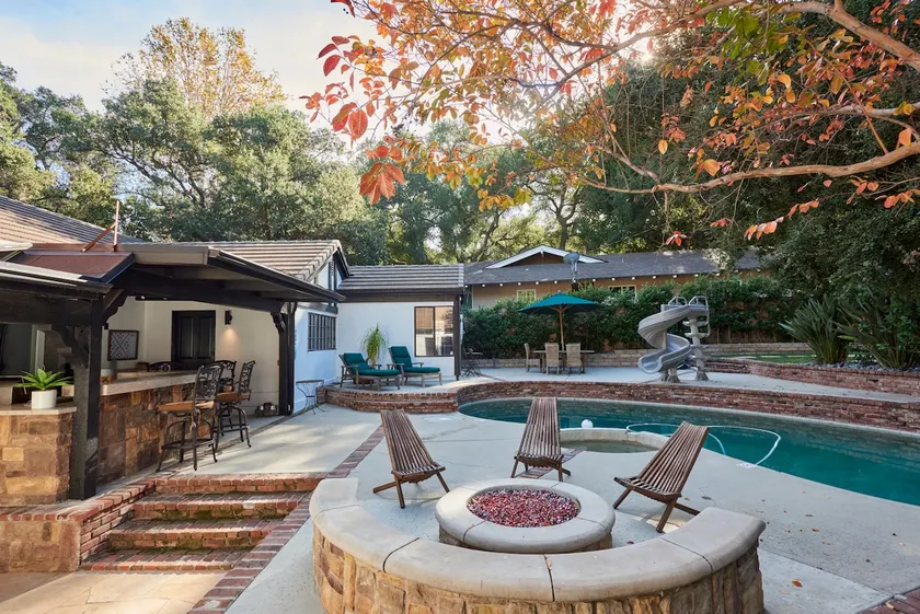 Whispers of the Oak - A Sprawling Ranch Revival - Image 1