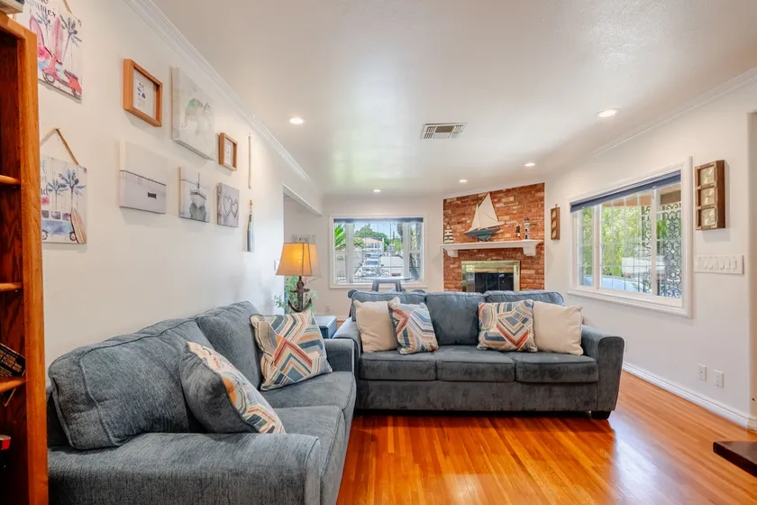Cozy Residential San Pedro Home with Beach Vibes - Image 1