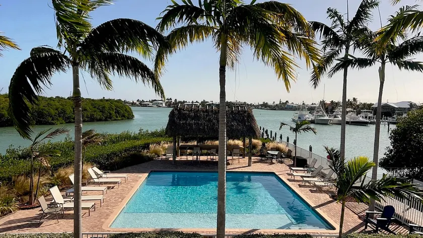 Sunset Pointe at Vaca Cove4 Bed 3 Baths, Saltwater Pool, Jacuzzi, Ocean View with Dock - Image 1