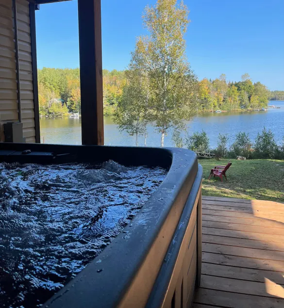 Lakefront + Family Fun + Arcade + Spa - Image 1