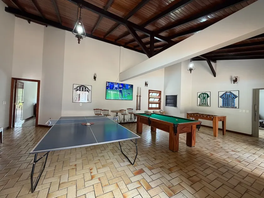 Up to 18 people|Heated Pool|Court|Games|Fireplace - Image 1