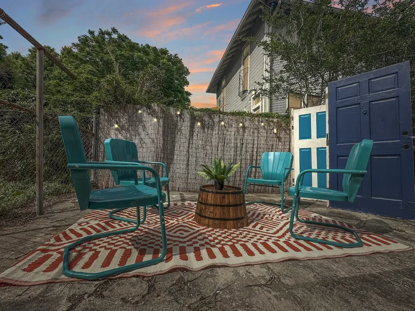 Streetcar Shotgun | Mid-City Charm - Image 1