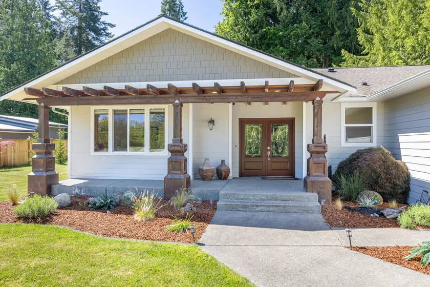 Cedar View Chalet - Image 1