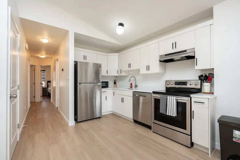 Bright and Spacious - Home - Image 1