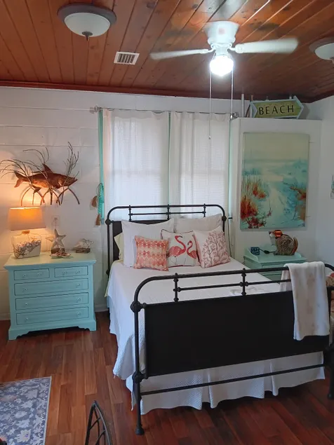 ”Bliss On The Bay” Guesthouse W/Kitchen - Image 1