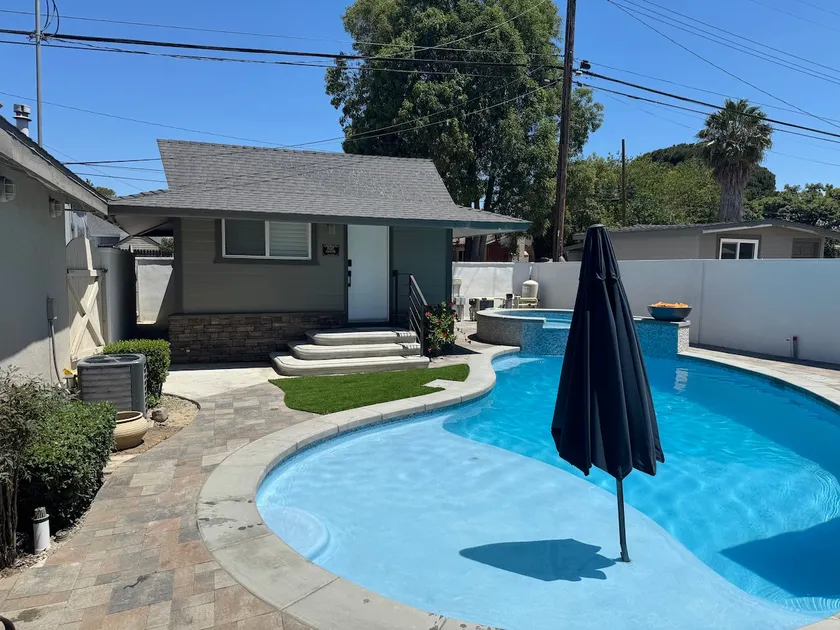 Beautiful Pool House-Minor Pool Construction - Image 1