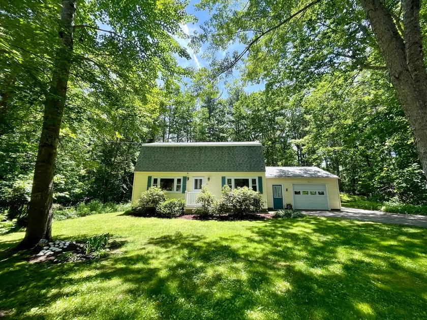 Cozy 3-Bedroom Home 1.5 Miles From Ogunquit Beach - Image 1