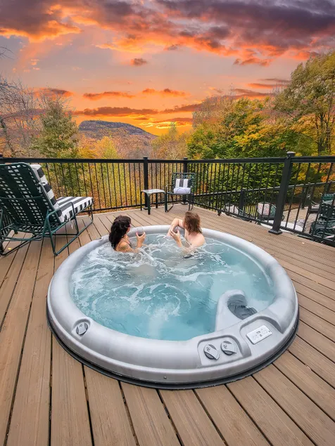 Spend fall in style at #killercatmountainhouse - Image 1