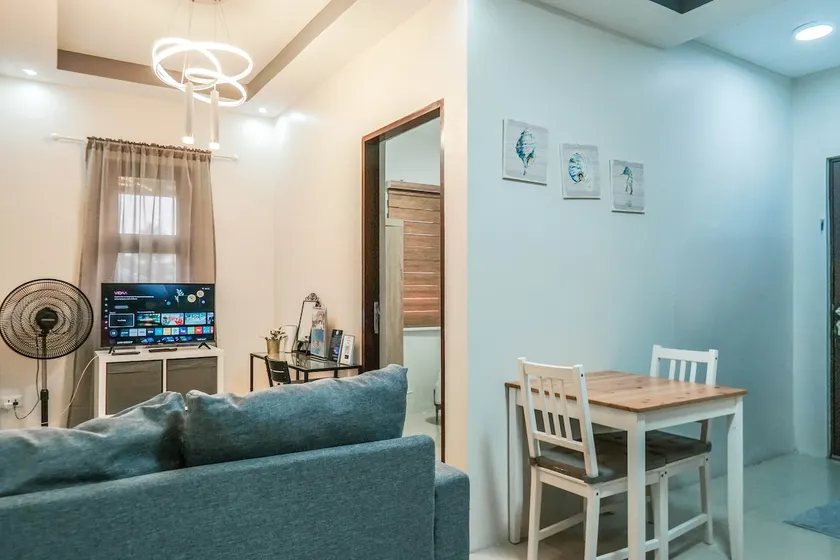 Manzil Anilao Cosy 1 Bedroom Apt U7 - Image 1